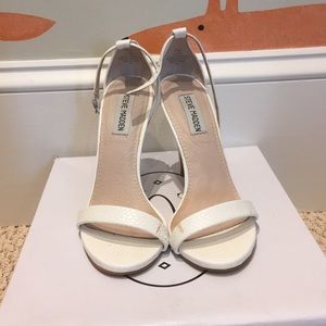 steve madden white sandal heels